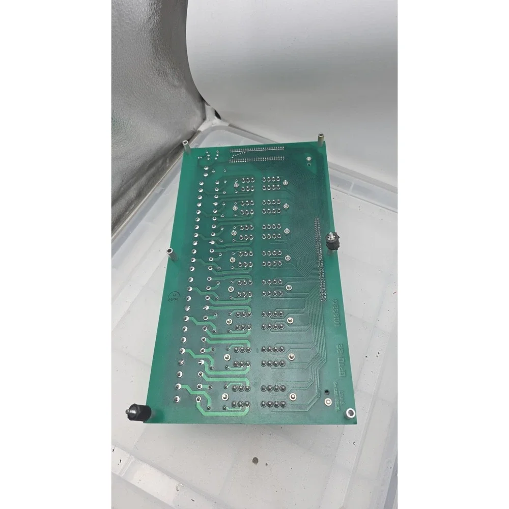 OPTO22 CIRCUIT BOARD PB32HQ w/  OPTO22 B4 brain board , 8*IDC5Q